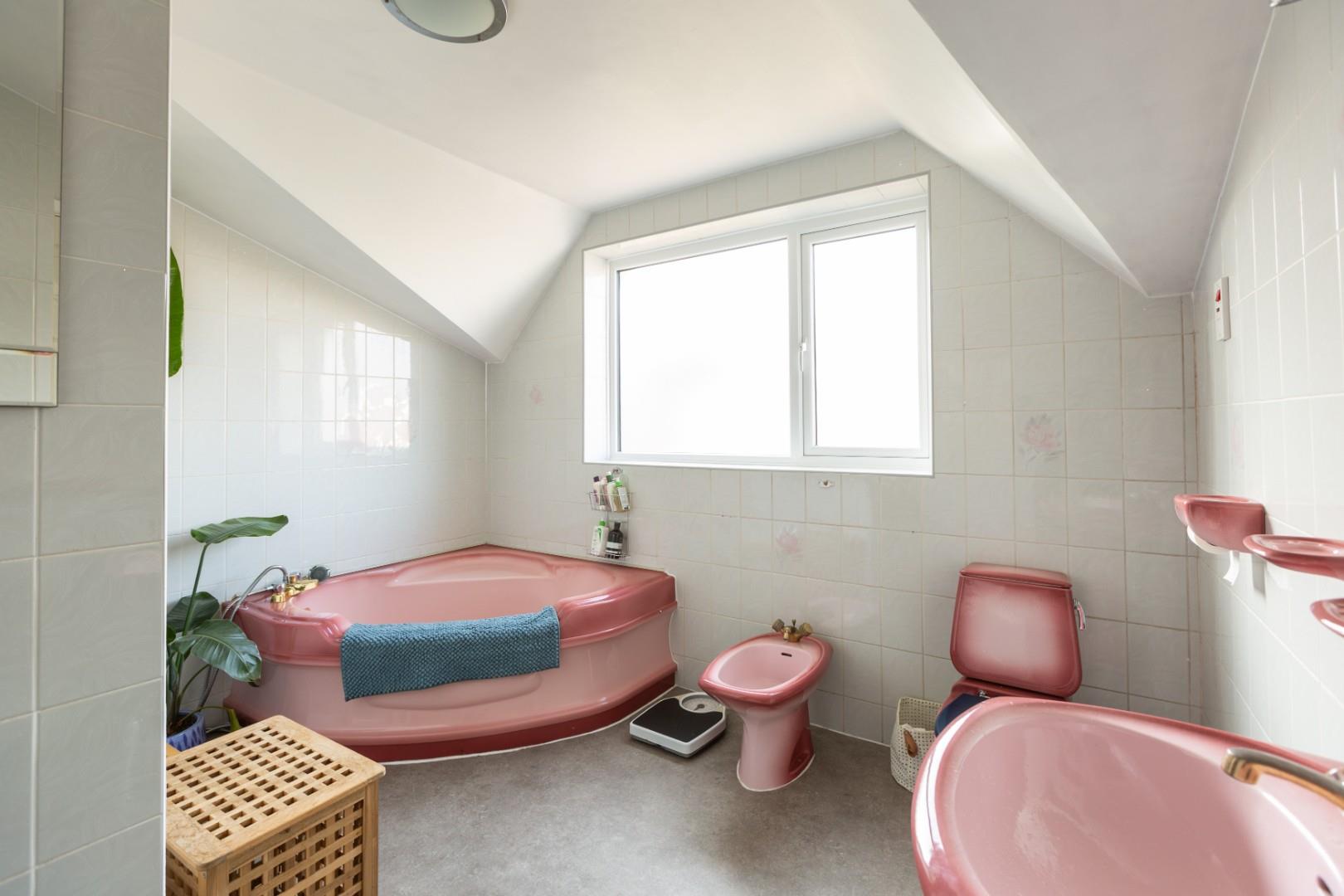 Pennard Drive, Southgate, Swansea, SA3 2DP